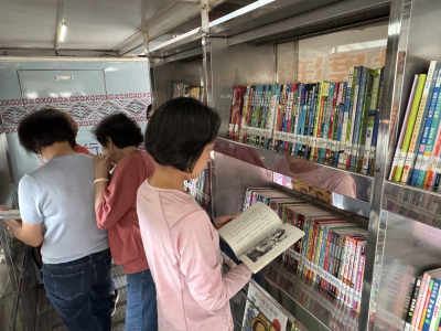 115.04.30東勢地政結合行動圖書車跨機關社區宣導防詐(5)