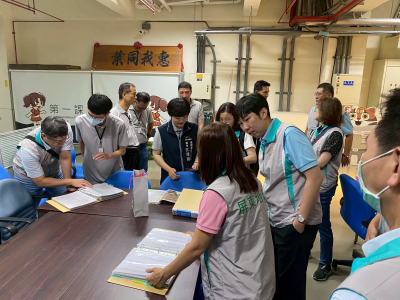 115.05.22屏東縣府率屏東、潮州、東港地政事務所至東勢地政檔案管理業務交流(2)